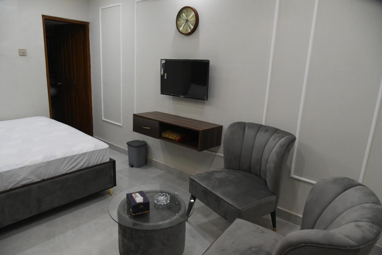Hotel White Season Gulberg Lahore Esterno foto