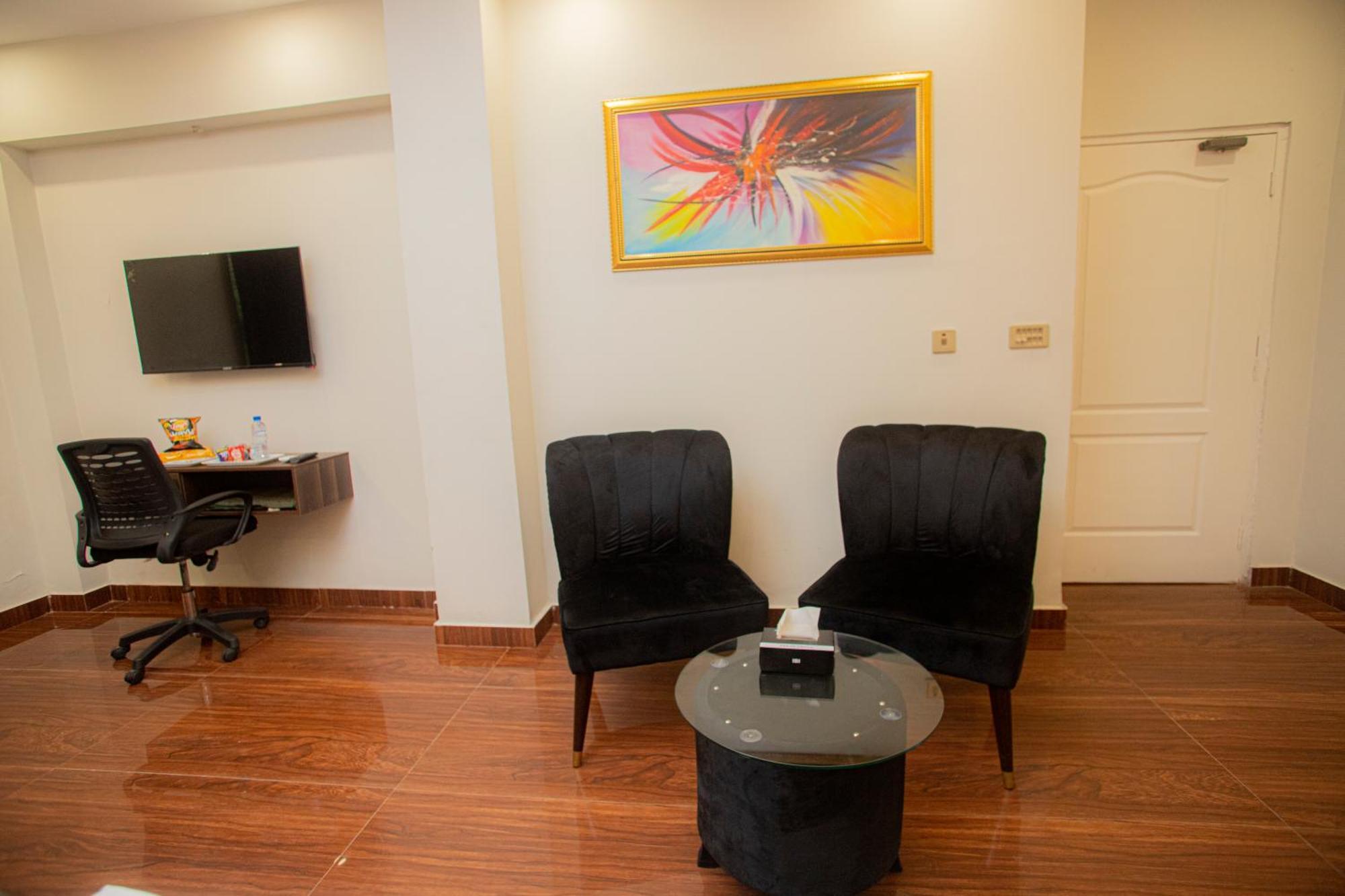 Hotel White Season Gulberg Lahore Esterno foto