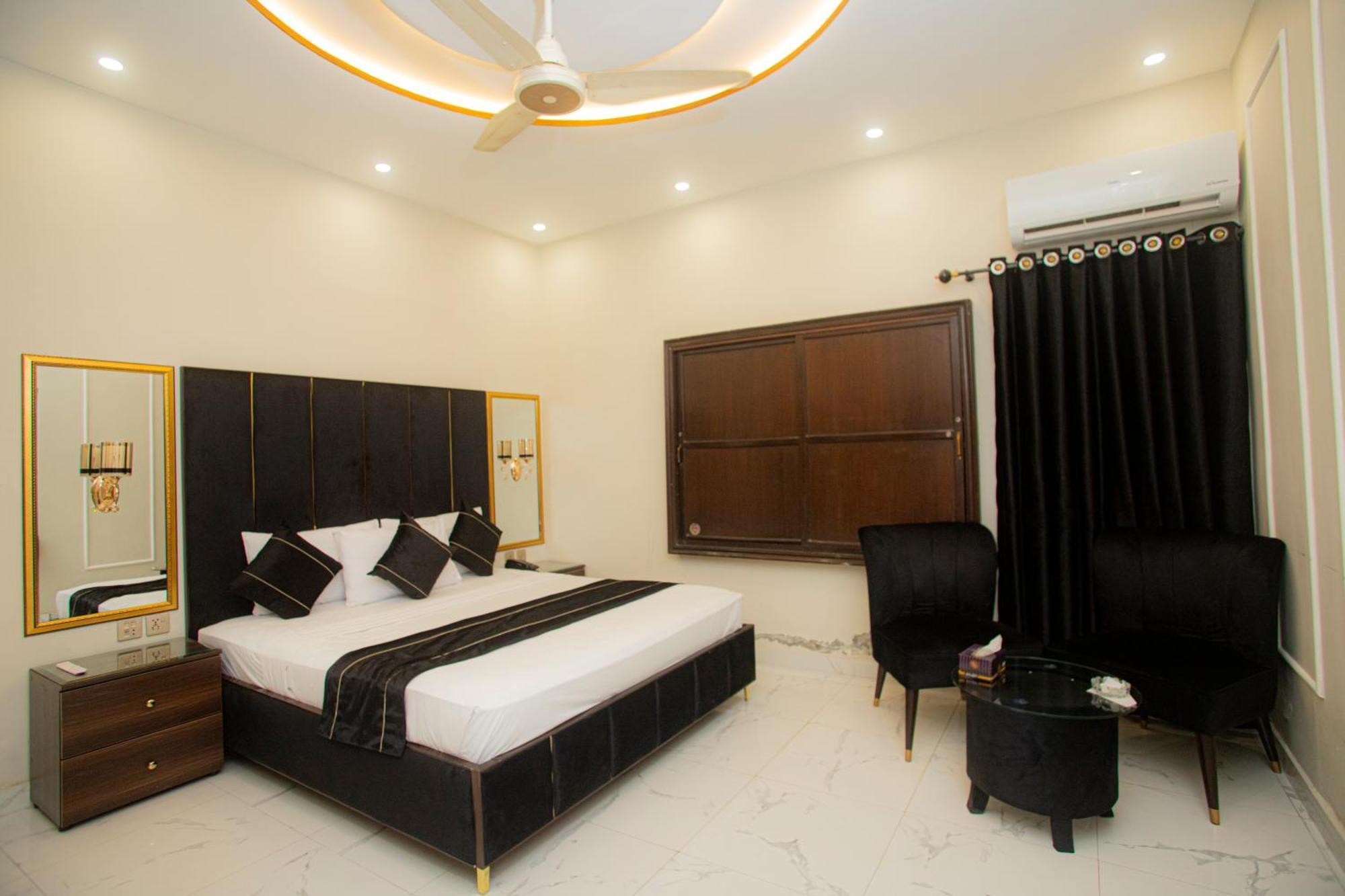 Hotel White Season Gulberg Lahore Esterno foto
