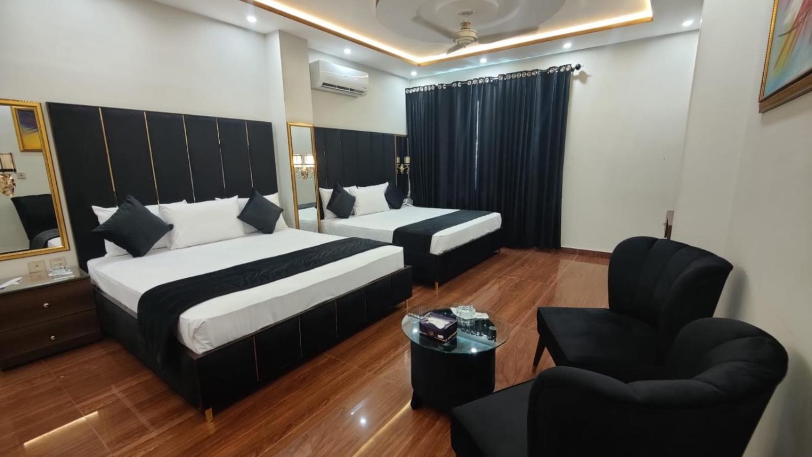 Hotel White Season Gulberg Lahore Esterno foto